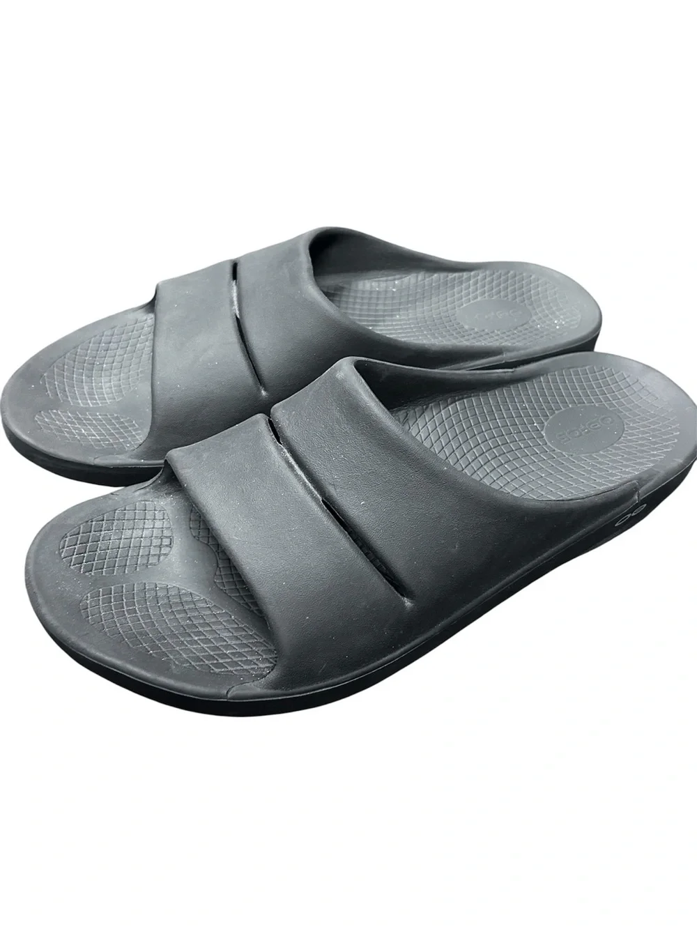 OOFOS Black Foam Recovery Slide